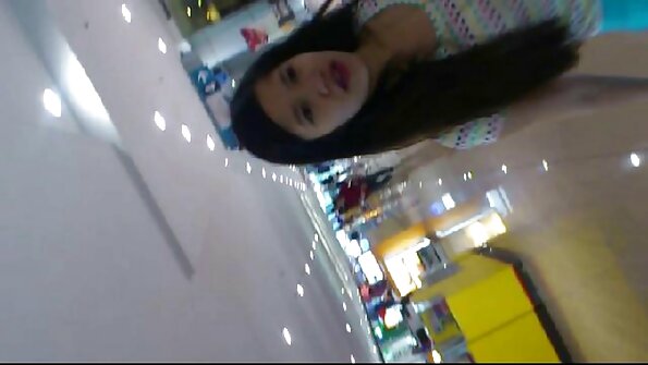 bokong Selvaggia lagi dibor karo pecker hard