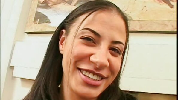 Khusus lady iki njupuk samubarang kang angel seksi ing salon pijet lan dheweke cums