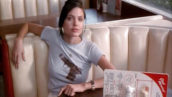 Pirang ceking karo awak becik iki njupuk dheweke nggoleki pus penetrated