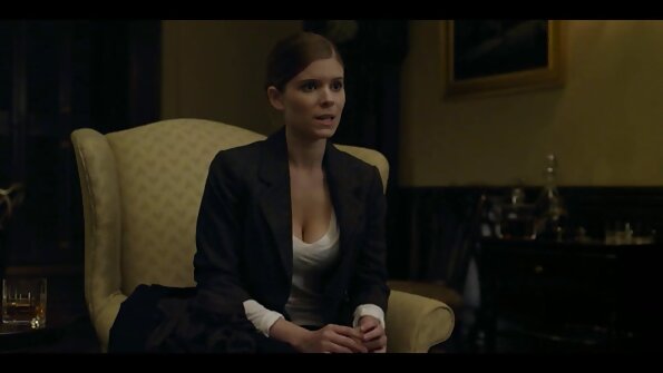 Rusian gal bakal penetrated dening loro mesum lanang tanpa alesan