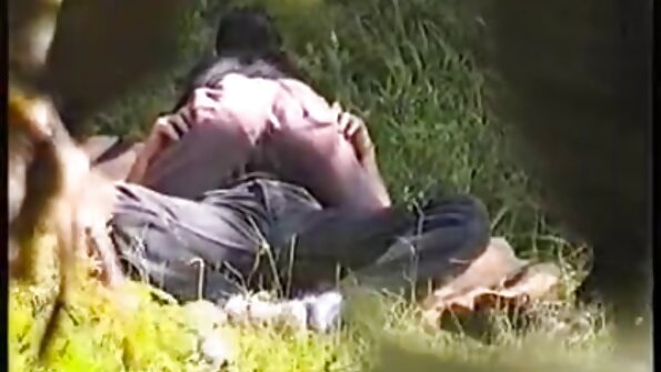 Jinis ing kaca tingal karo wuda kaendahan Layla London