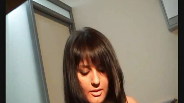 Manis remaja cah ayu seneng nyoba sawetara anal ketukan