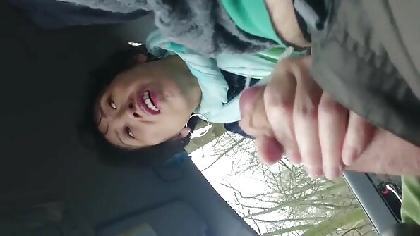 Solo cah ayu dolanan dheweke pus lan driji dheweke bokong